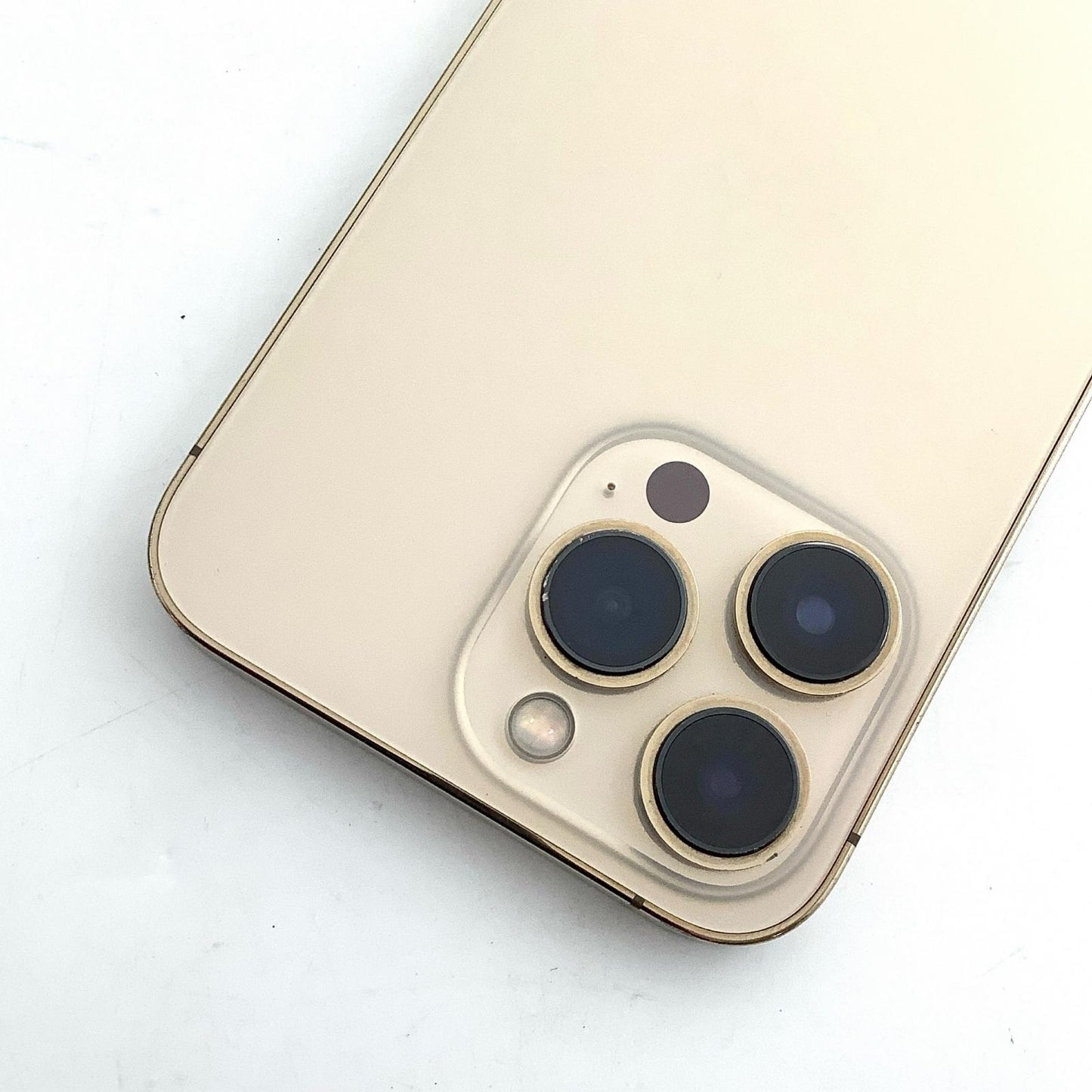 【全額返金保証】【最速発送】Apple iPhone iPhone 13 Pro 256GB ゴールド SIMフリー 白ロム 動作確認済 81%