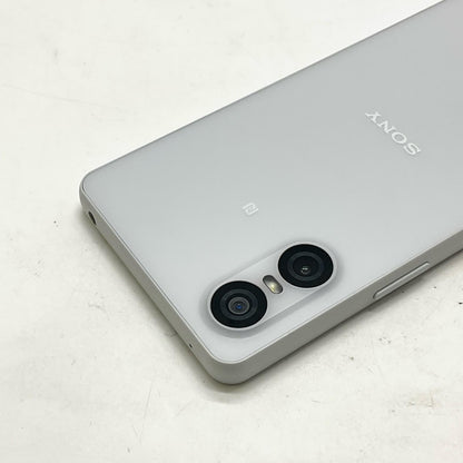 【全額返金保証】【最速発送】Sony Xperia 10 VI 128GB ホワイト docomo SIMフリー SO-52E 動作確認済