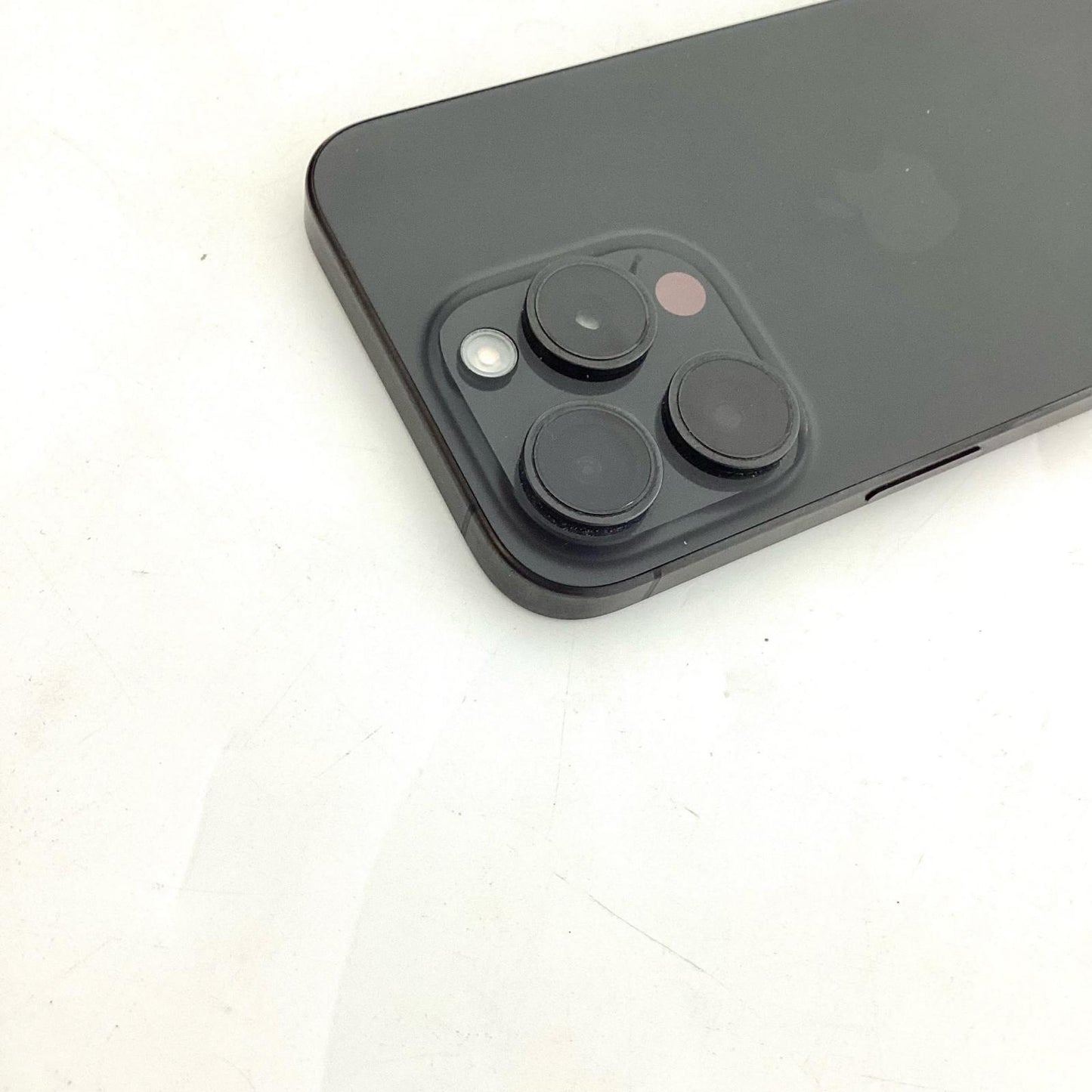 【全額返金保証】【最速発送】Apple iPhone iPhone 15 Pro 256GB ブラックチタニウム SIMフリー 白ロム 動作確認済 87%