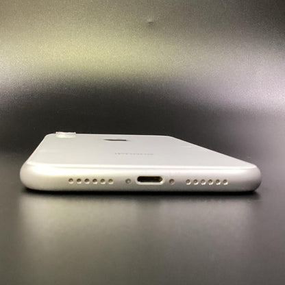 【全額返金保証】【最速発送】Apple iPhone iPhone XR 64GB ホワイト docomo 白ロム 美品 動作確認済 84%