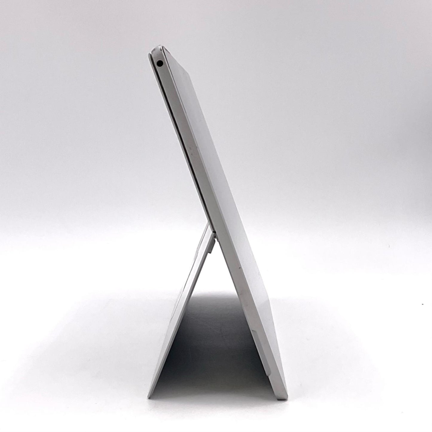 【最速発送】Microsoft Surface Pro + タイプカバー 1796 i5-8250U 8GB M.2 SSD 128GB 82.4%【難有】