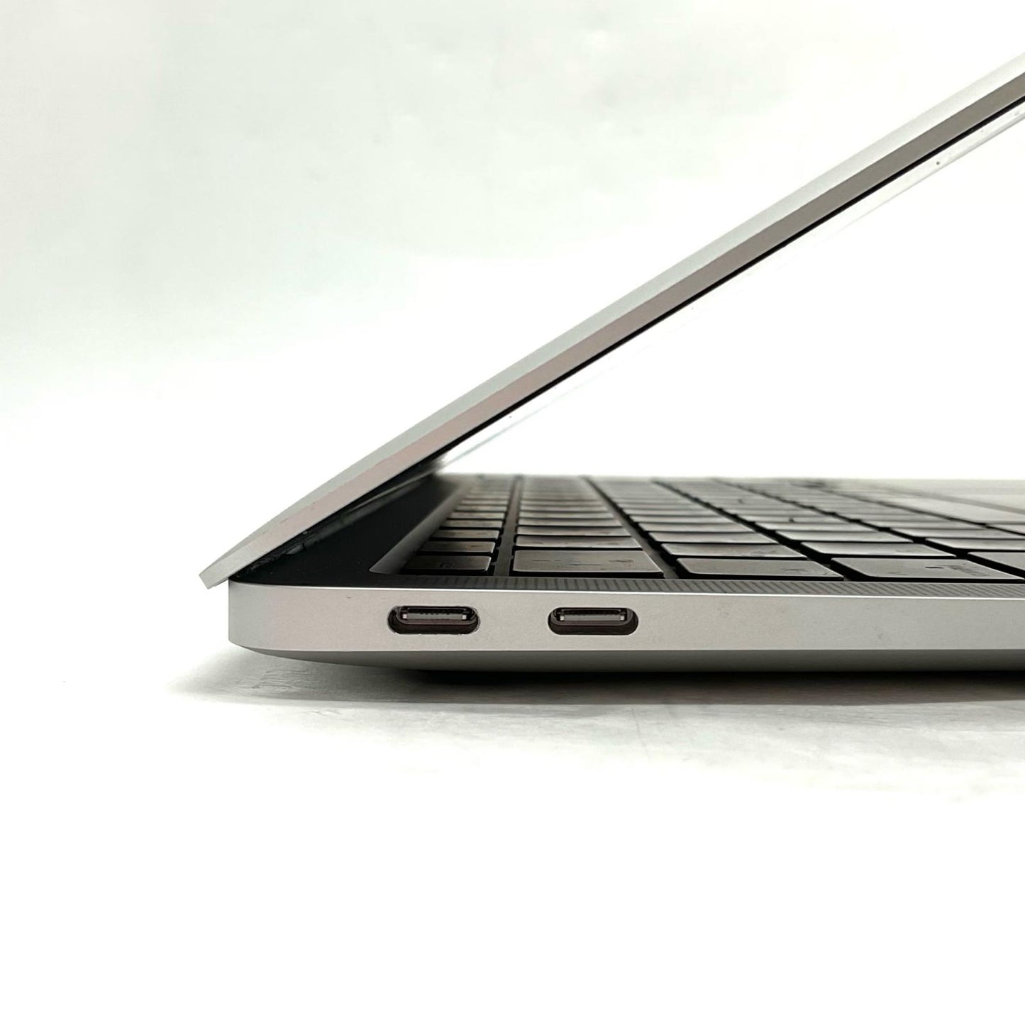 【全額返金保証】【最速発送】Apple MacBook Air 13インチ 2020 1.1 GHz デュアルコア Intel Core i3 8GB 256GB シルバー 美品 動作確認済