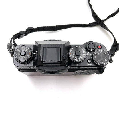 【全額返金保証】【最速発送】FUJIFILM デジタル一眼 X-T1 ボディ ブラック 動作確認済