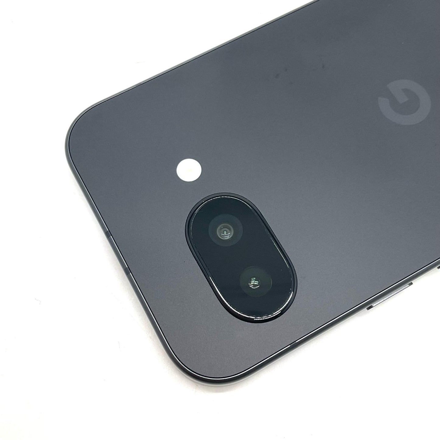【全額返金保証】【最速発送】Google Pixel 9a 128GB Obsidian docomo G3Y12 白ロム 美品 動作確認済
