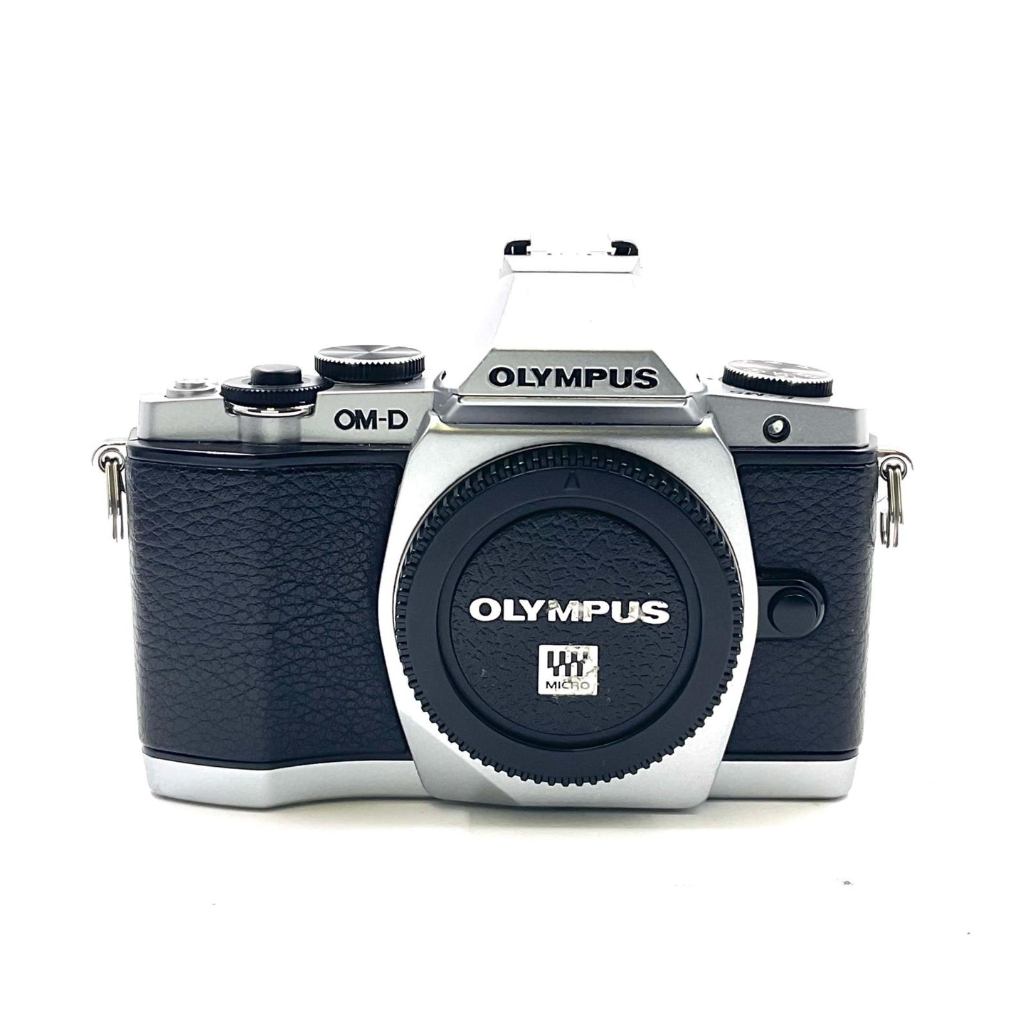 【最速発送】OLYMPUS デジタル一眼 OLYMPUS OM-D E-M5 ボディ [シルバー] シルバー【難有】