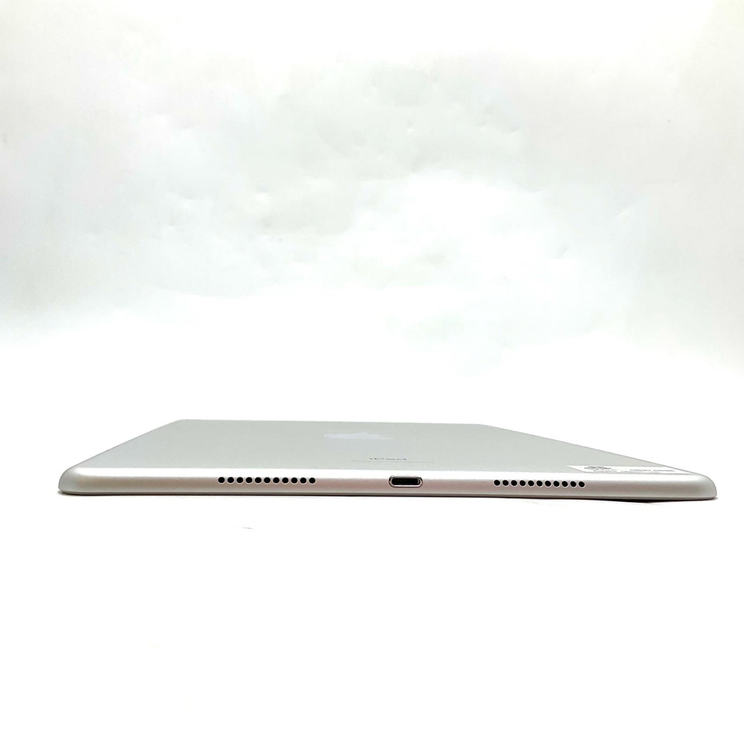 【全額返金保証】【最速発送】Apple iPad Air 10.5インチ 第3世代 64GB シルバー Wi-Fi 動作確認済