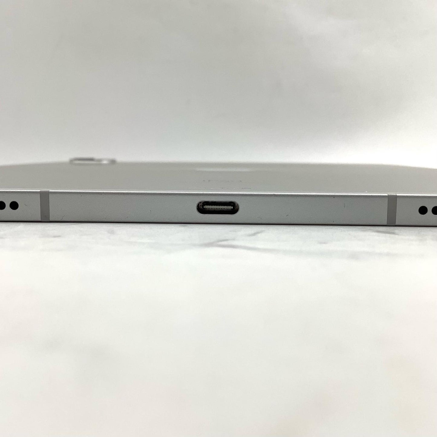 【全額返金保証】【最速発送】Apple iPad Pro 12.9インチ 第5世代 256GB シルバー WiFi+Cellular Softbank SIMフリー 白ロム 美品 動作確認済