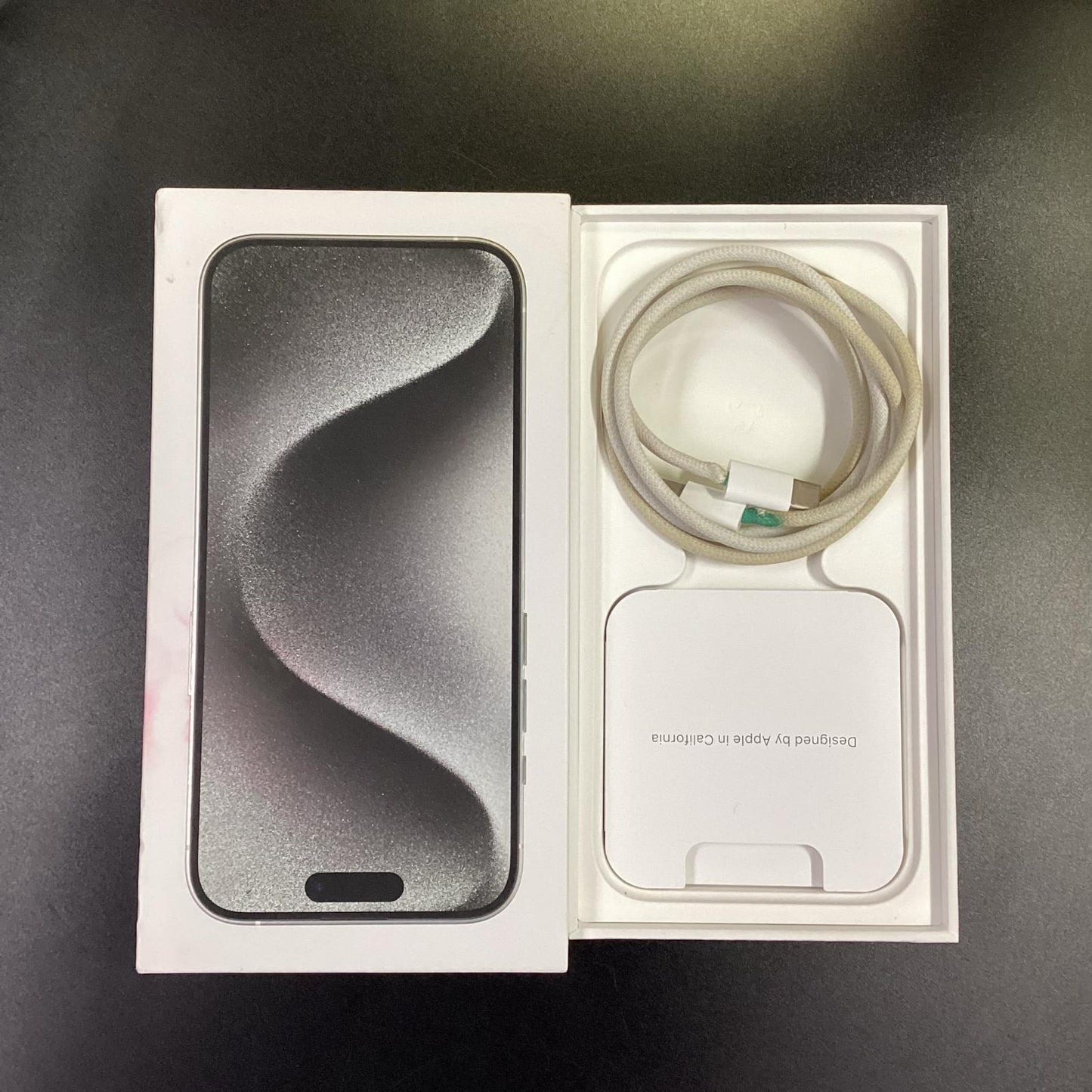 【全額返金保証】【最速発送】Apple iPhone iPhone 15 Pro 256GB ホワイトチタニウム 動作確認済 84%