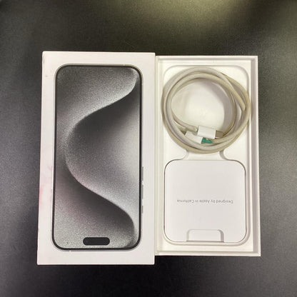 【全額返金保証】【最速発送】Apple iPhone iPhone 15 Pro 256GB ホワイトチタニウム 動作確認済 84%