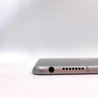 【全額返金保証】【最速発送】Apple iPad Pro 9.7インチ 第1世代 32GB シルバー WiFi+Cellular au 白ロム 動作確認済