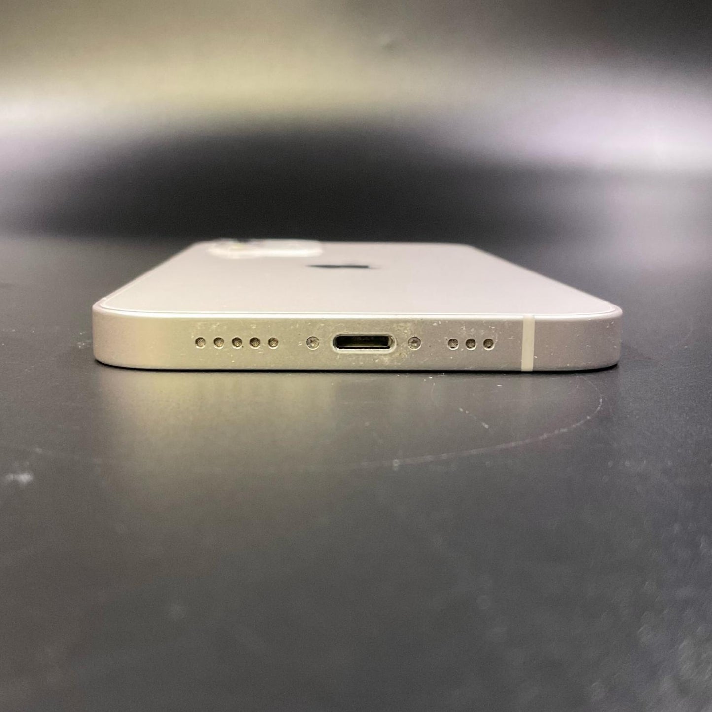 【全額返金保証】【最速発送】Apple iPhone iPhone 12 128GB ホワイト au 白ロム 動作確認済 85%