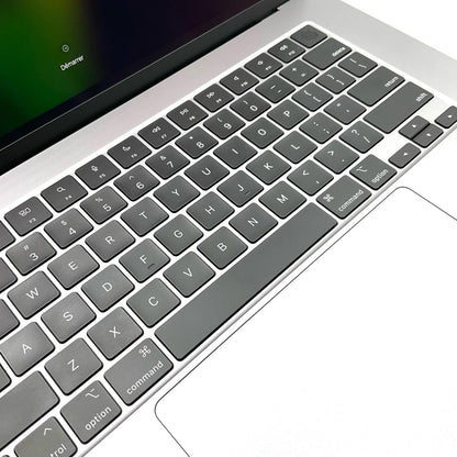 【全額返金保証】【最速発送】Apple MacBook Air Air 2023 Apple M2 16GB SSD 512GB スペースグレイ 96% 超美品 動作確認済