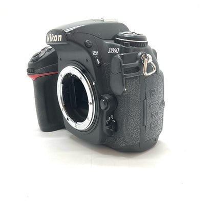 【最速発送】Nikon デジタル一眼 D300 ボディ ブラック【難有】
