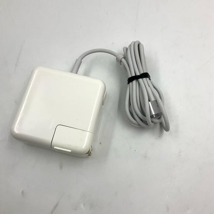 【最速発送】Apple MacBook Air 11.6インチ 2013 1.3GHz デュアルコア Intel Core i5 4GB SSD 256GB シルバー 77.7%【難有】