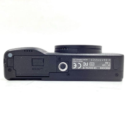【全額返金保証】【最速発送】RICOH コンパクトデジタルカメラ GR DIGITAL IV 動作確認済