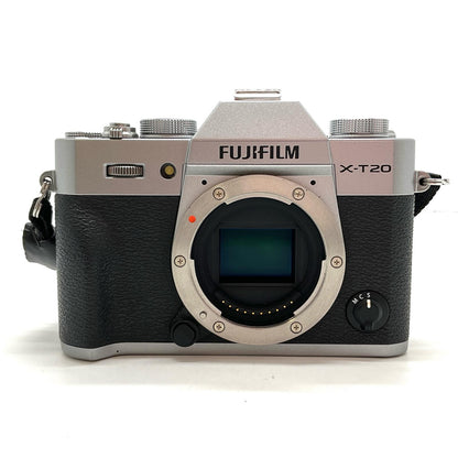 【全額返金保証】【最速発送】FUJIFILM デジタル一眼 FUJIFILM X-T20 ボディ シルバー 動作確認済
