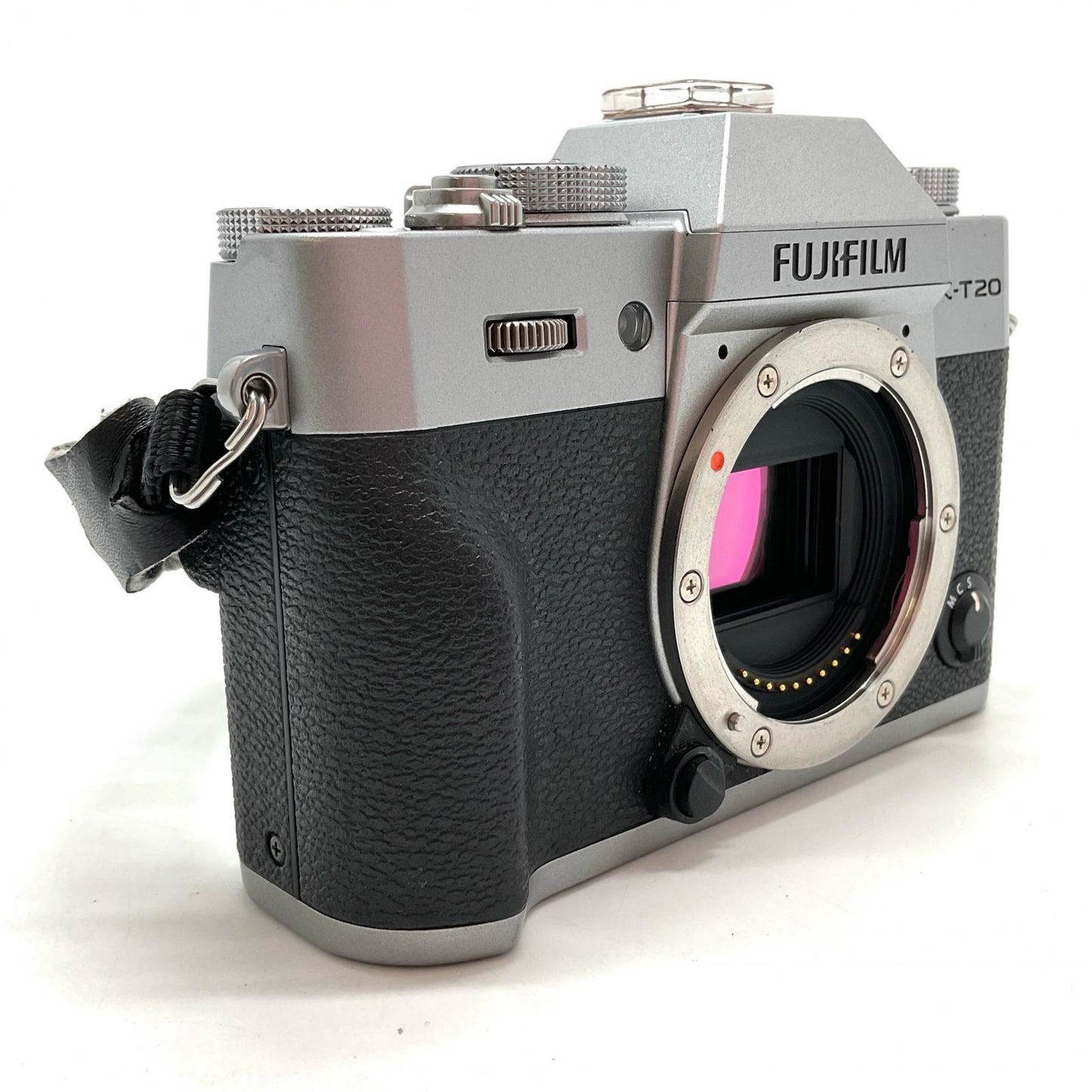 【全額返金保証】【最速発送】FUJIFILM デジタル一眼 FUJIFILM X-T20 ボディ シルバー 動作確認済