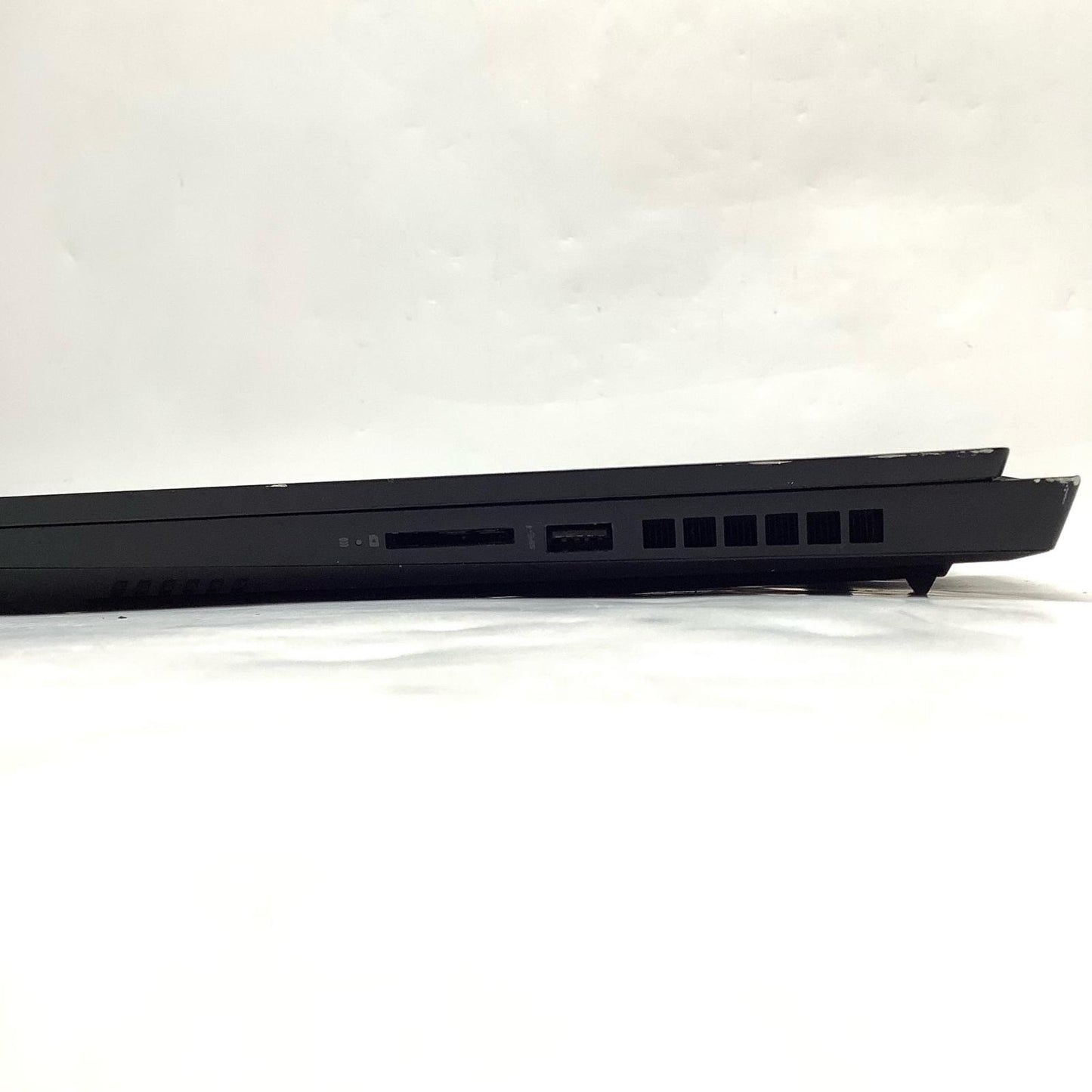 【全額返金保証】【最速発送】HP 15-dh0010TX Intel(R)i7-9750H CPU @ 2.60GHz (2.59GHz ) 16GB M.2 SSD 512GB HDD 1TB NVIDIA GeForce RTX2060 84% 動作確認済