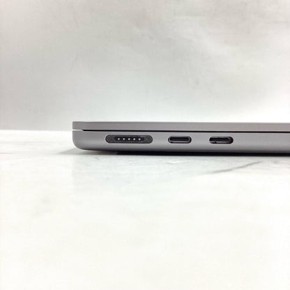 【全額返金保証】【最速発送】Apple MacBook Air 13インチ 2022 Apple M2 8GB SSD 512GB スペースグレイ 92% 美品 動作確認済