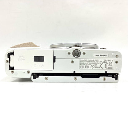 【全額返金保証】【最速発送】OLYMPUS デジタル一眼 PEN Lite E-PL7 ボディ ホワイト 美品 動作確認済