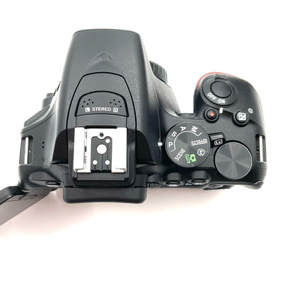 【全額返金保証】【最速発送】Nikon デジタル一眼 D5600 ダブルズームキット ブラック 美品 動作確認済