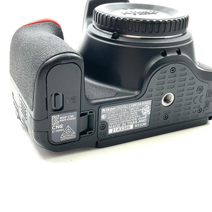 【全額返金保証】【最速発送】Nikon デジタル一眼 D5600 ダブルズームキット ブラック 美品 動作確認済