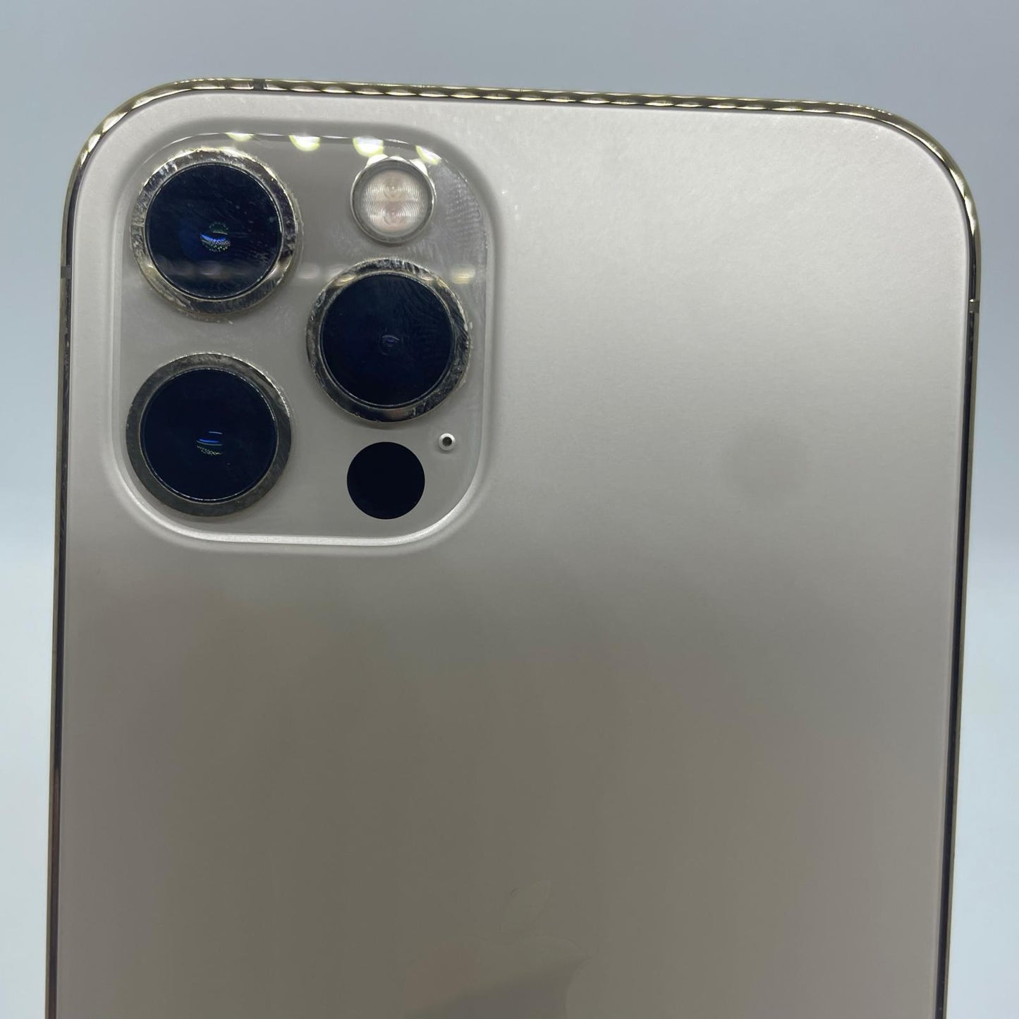 【全額返金保証】【最速発送】Apple iPhone iPhone 12 Pro 256GB ゴールド au SIMフリー 白ロム 動作確認済 74%