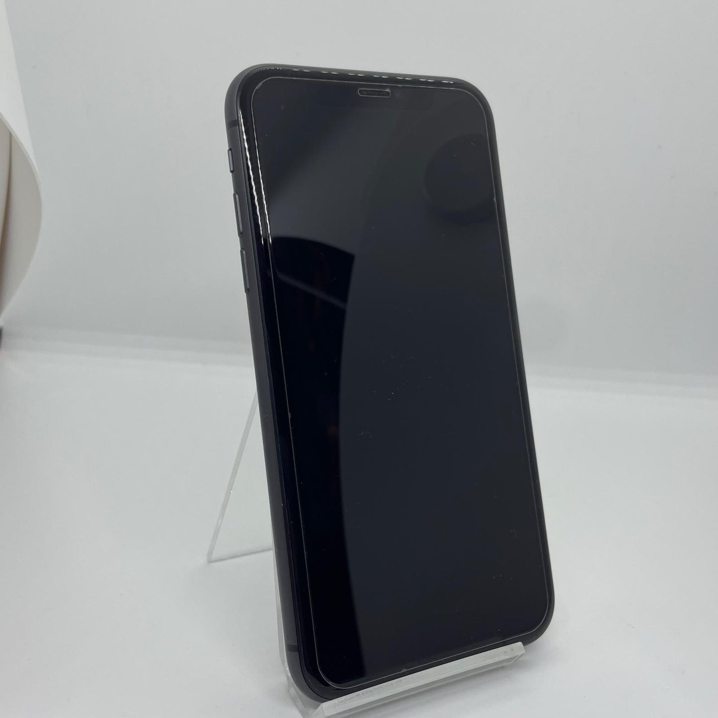 【全額返金保証】【最速発送】Apple iPhone iPhone 11 64GB ブラック au 白ロム 動作確認済 74%