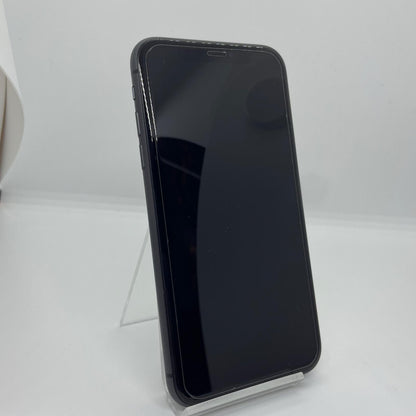 【全額返金保証】【最速発送】Apple iPhone iPhone 11 64GB ブラック au 白ロム 動作確認済 74%