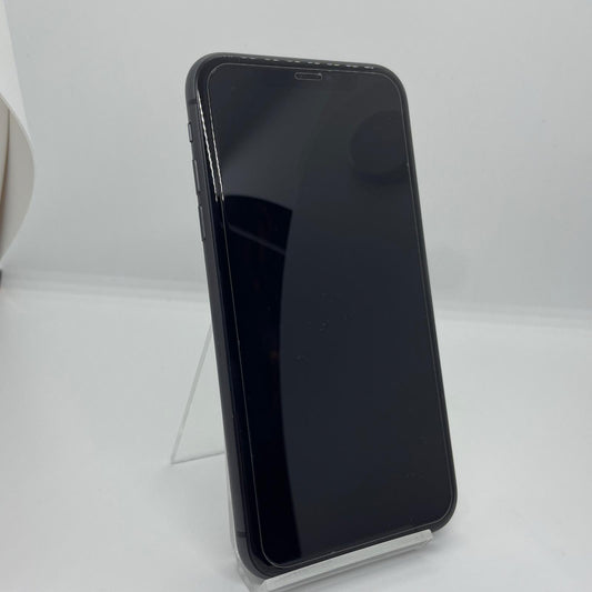 【全額返金保証】【最速発送】Apple iPhone iPhone 11 64GB ブラック au 白ロム 動作確認済 74%