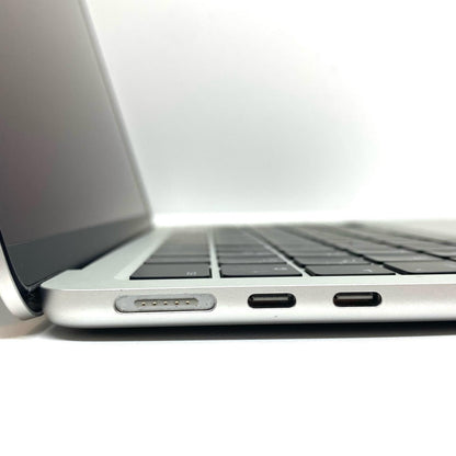 【全額返金保証】【最速発送】Apple MacBook Air 13.6インチ 2022 M2 8GB 256GB 96% 動作確認済