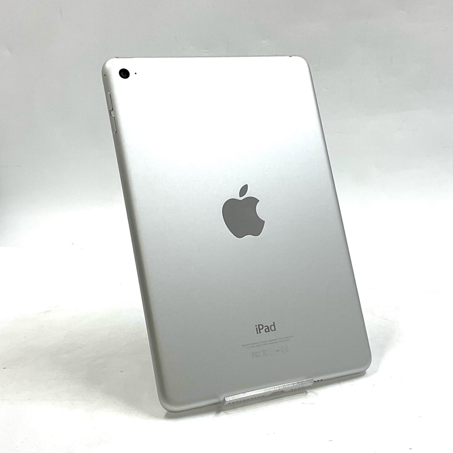 【全額返金保証】【最速発送】Apple iPad mini 7.9インチ 第4世代 16GB シルバー Wi-Fi 動作確認済