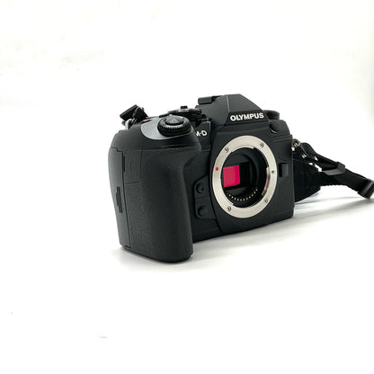 【全額返金保証】【最速発送】OLYMPUS デジタル一眼 OM-D E-M1 Mark II ボディ [ブラック] 美品 動作確認済
