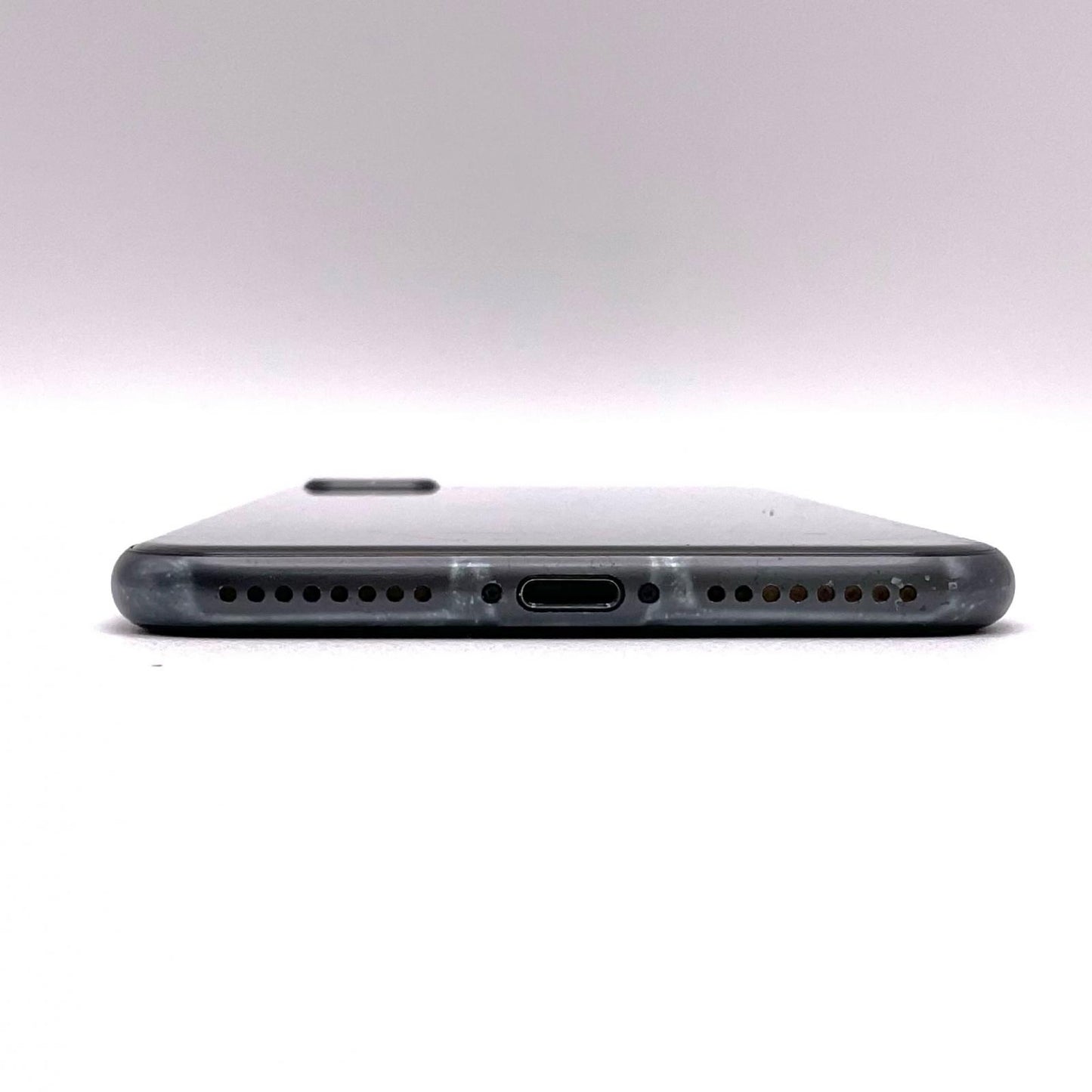 【全額返金保証】【最速発送】Apple iPhone iPhone 8 Plus 64GB スペースグレイ au SIMフリー 白ロム 動作確認済 74%