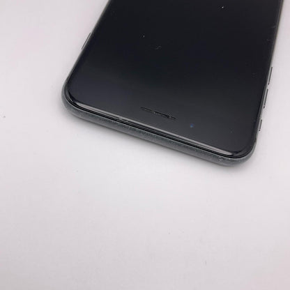 【全額返金保証】【最速発送】Apple iPhone iPhone 8 Plus 64GB スペースグレイ au SIMフリー 白ロム 動作確認済 74%