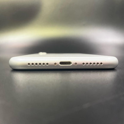 【全額返金保証】【最速発送】Apple iPhone iPhone XR 64GB ホワイト docomo 白ロム 動作確認済 79%