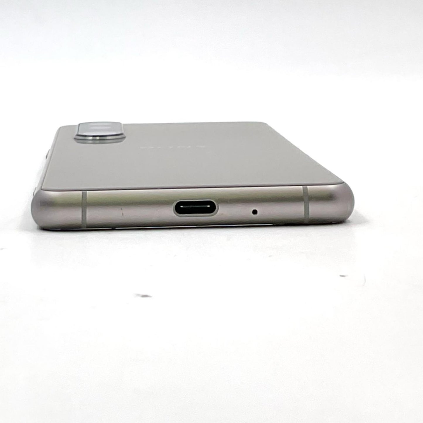 【最速発送】Sony Xperia 5　Ⅲ 128GB フロストシルバー docomo SO-53B 白ロム【難有】