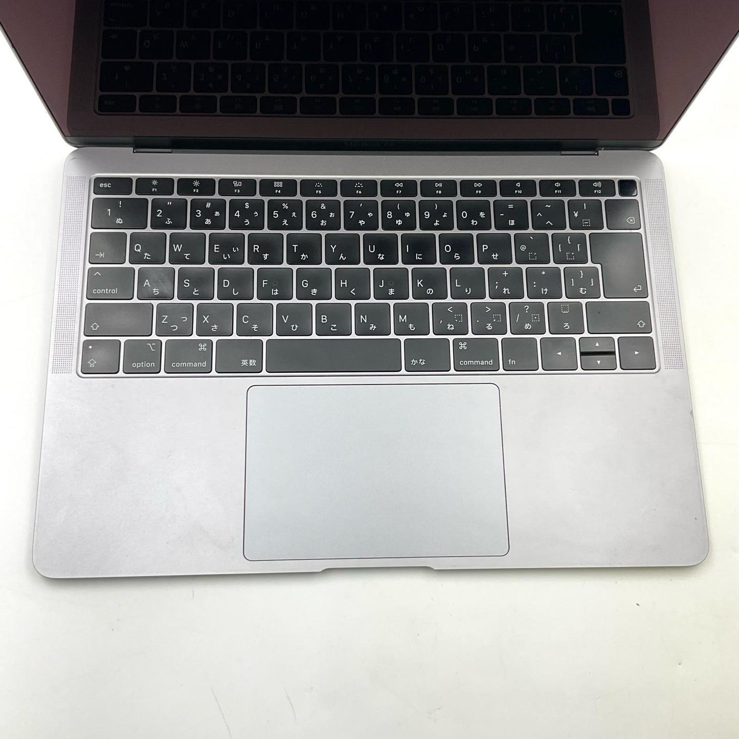 【全額返金保証】【最速発送】Apple MacBook Air 13.3インチ 2018 1.6GHz デュアルコア Intel Core i5 8GB 128GB シルバー 76.8% 動作確認済