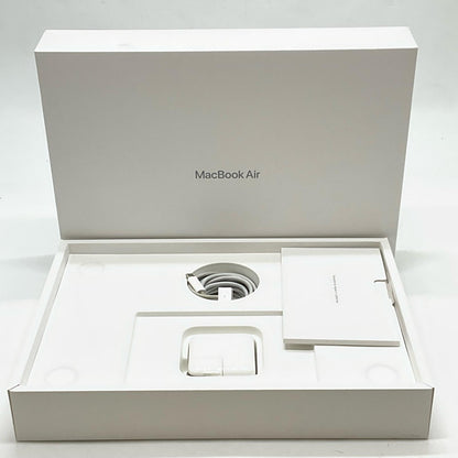 【全額返金保証】【最速発送】Apple MacBook Air 13.6インチ 2022 Apple M2 8GB SSD 256GB シルバー 95% 美品 動作確認済