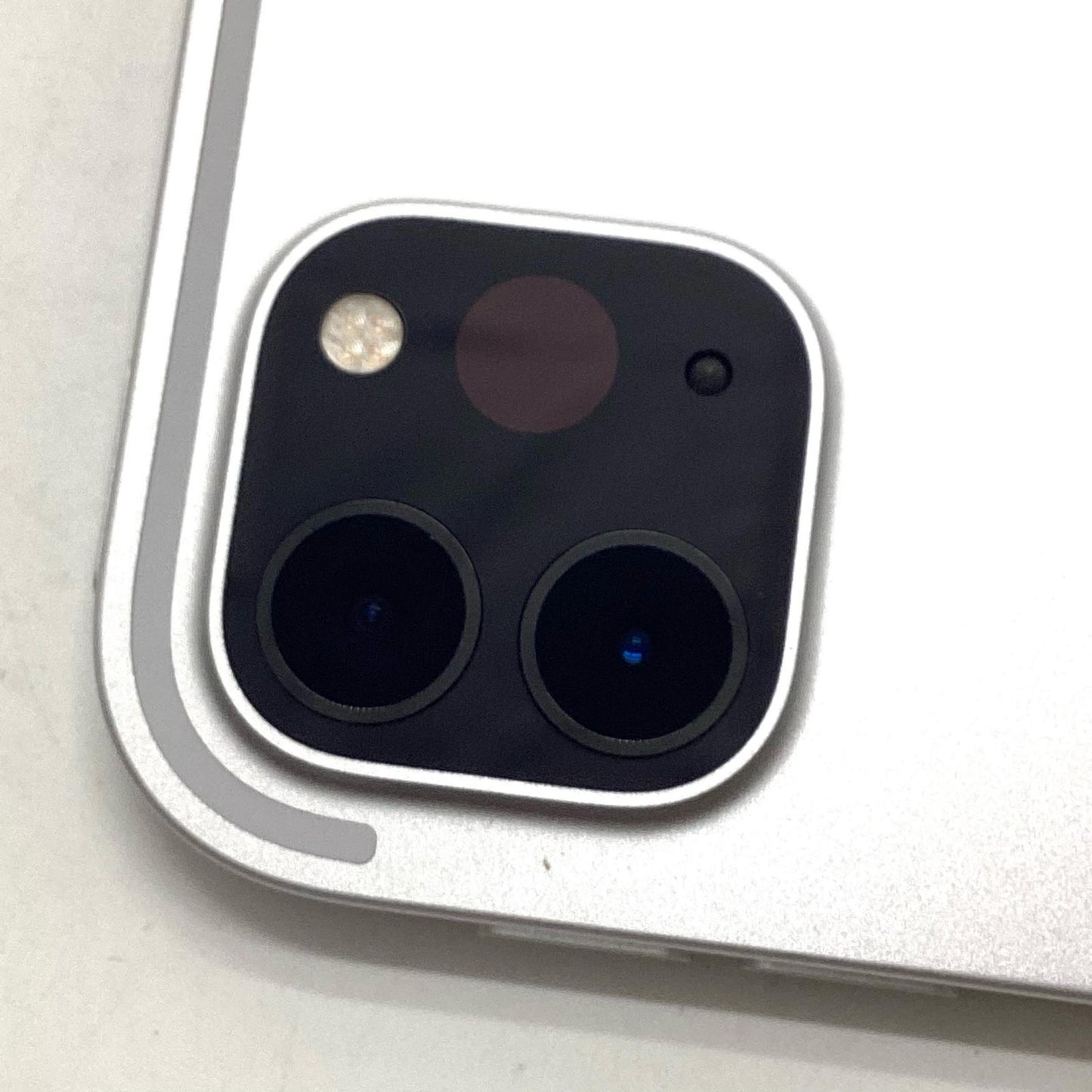 【最速発送】Apple iPad Pro Pro 11インチ 第2世代 256GB シルバー Wi-Fi【難有】