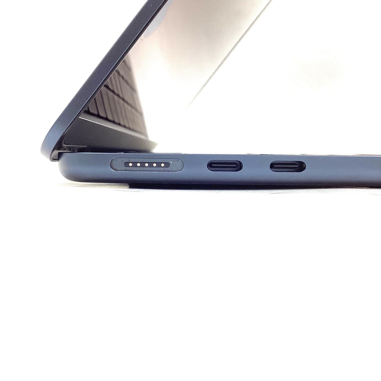 【全額返金保証】【最速発送】Apple MacBook Air 13インチ 2025 M4（10コアCPU、8コアGPU） 16GB SSD 256GB スペースブラック 100% 美品 動作確認済
