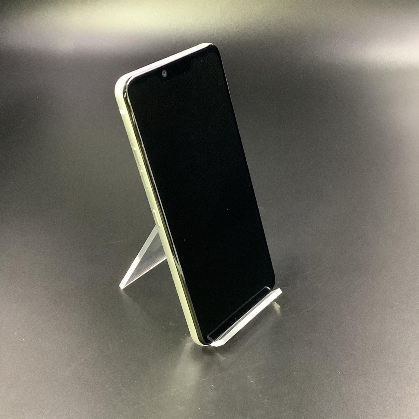 【全額返金保証】【最速発送】LG style3 ホワイト docomo L-41A 白ロム 動作確認済