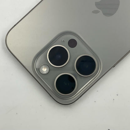 【全額返金保証】【最速発送】Apple iPhone iPhone 15 Pro 256GB ナチュラルチタニウム SIMフリー 白ロム 美品 動作確認済 87%