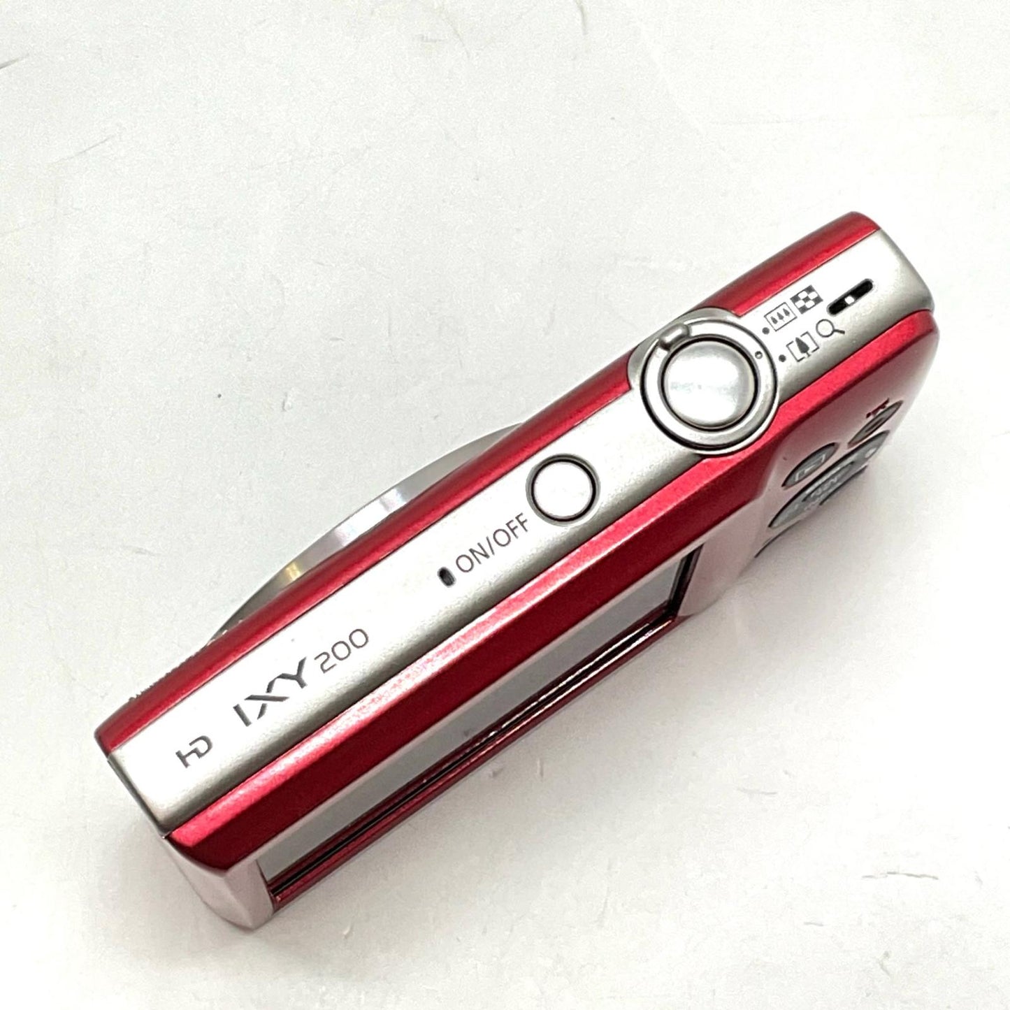 【全額返金保証】【最速発送】Canon コンパクトデジタルカメラ IXY 200 [レッド] 超美品 動作確認済