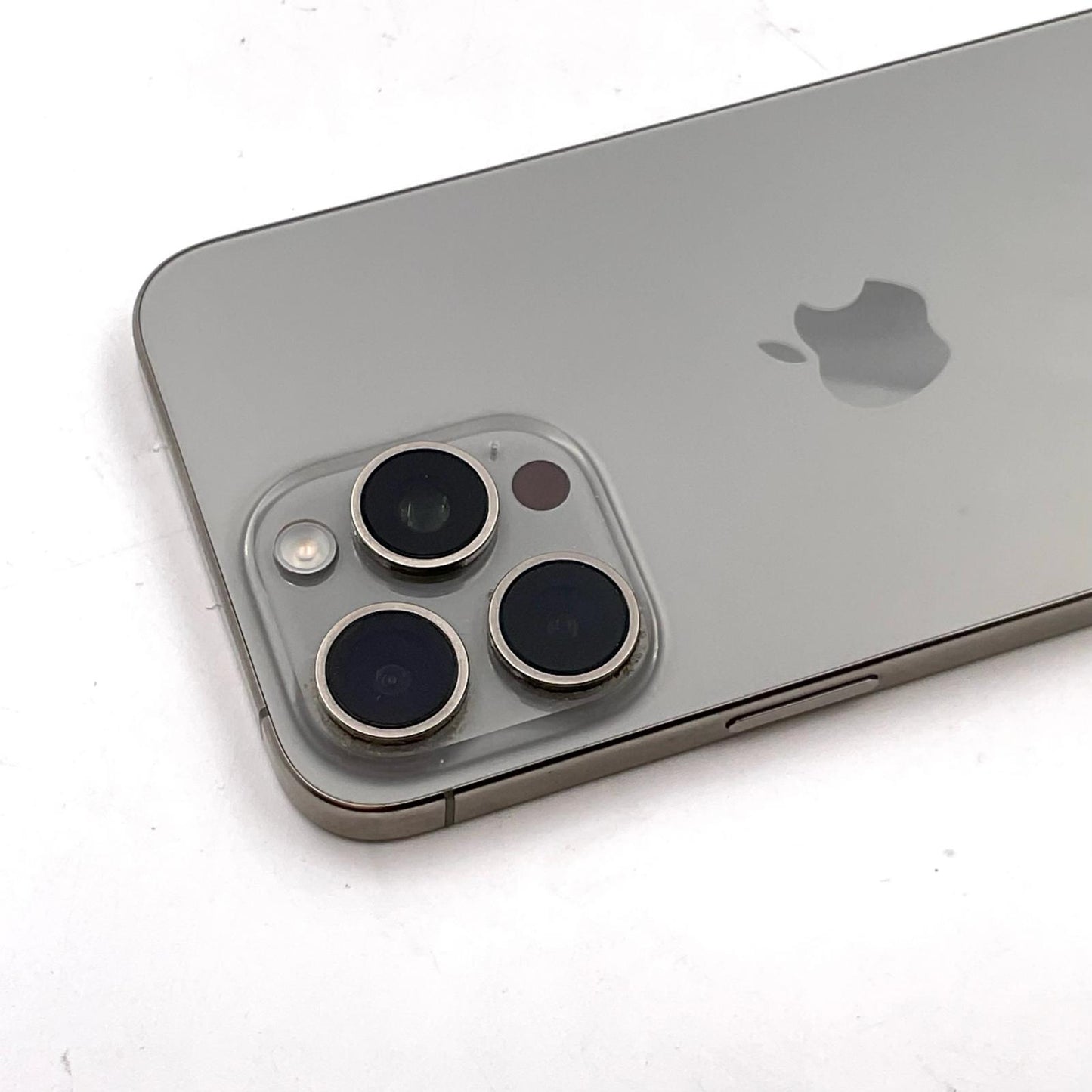 【全額返金保証】【最速発送】Apple iPhone iPhone 15 Pro Max 512GB ナチュラルチタニウム SIMフリー 白ロム 動作確認済 83%