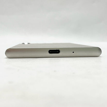 【全額返金保証】【最速発送】Sony Xperia XZ1 64GB シルバー docomo S0-01K 白ロム 動作確認済