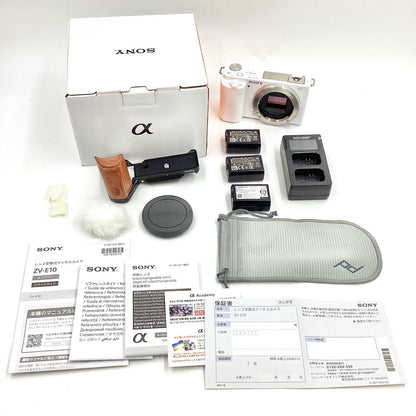 【全額返金保証】【最速発送】Sony デジタル一眼 VLOGCAM ZV-E10 ボディ ホワイト 美品 動作確認済