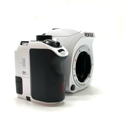 【全額返金保証】【最速発送】PENTAX デジタル一眼 KF ボディ [クリスタルホワイト] 美品 動作確認済