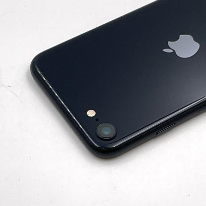 【全額返金保証】【最速発送】Apple iPhone iPhone SE（第3世代） 64GB ミッドナイト docomo SIMフリー 白ロム 動作確認済 77%