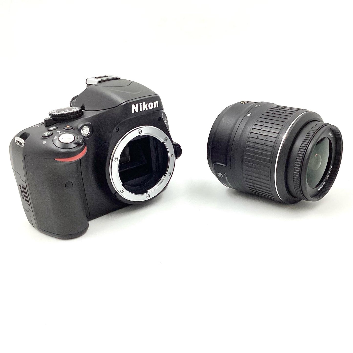 【最速発送】Nikon デジタル一眼 D5100 18-55 VR レンズキット ブラック【難有】